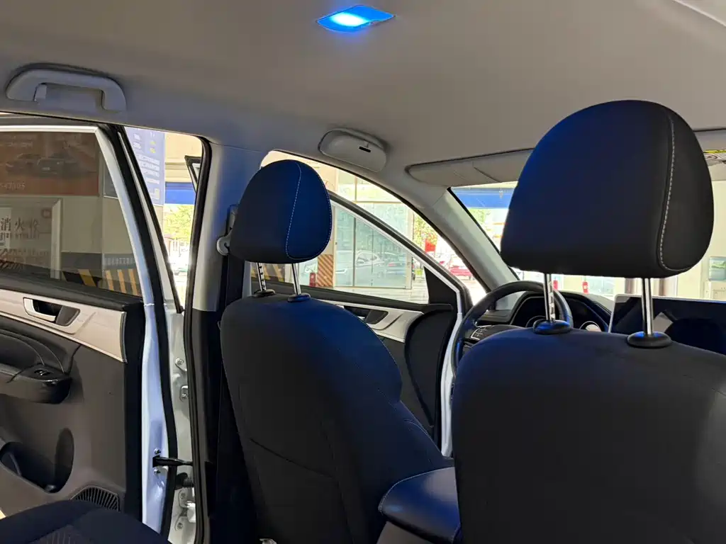 Haval M6 2023 — фото 11