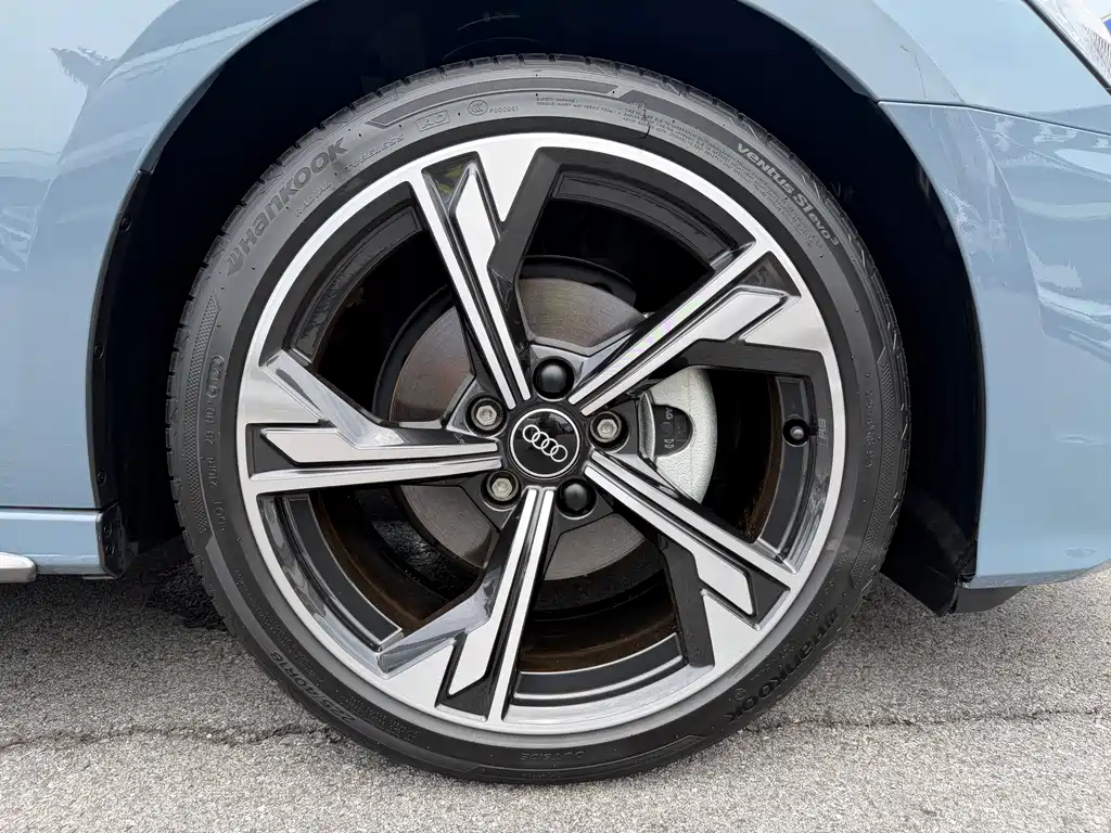 Audi A3 2023 — фото 28