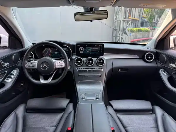 Mercedes-Benz C-Class 2021