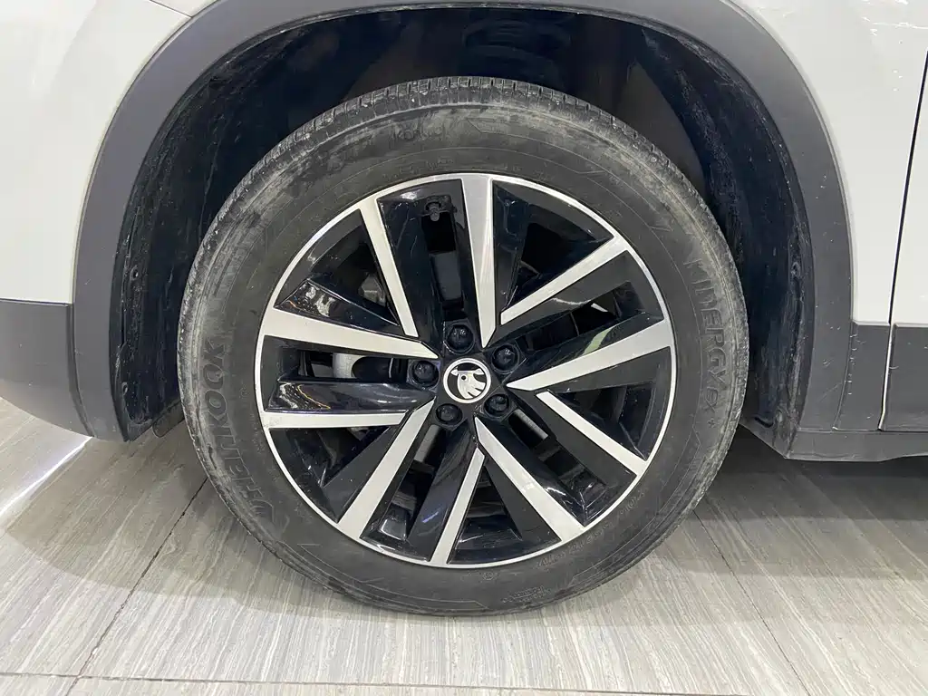 Skoda Kamiq 2023 — фото 10