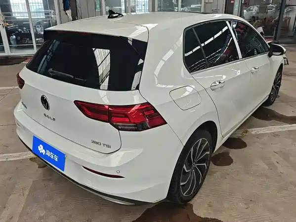 Volkswagen Golf 2022