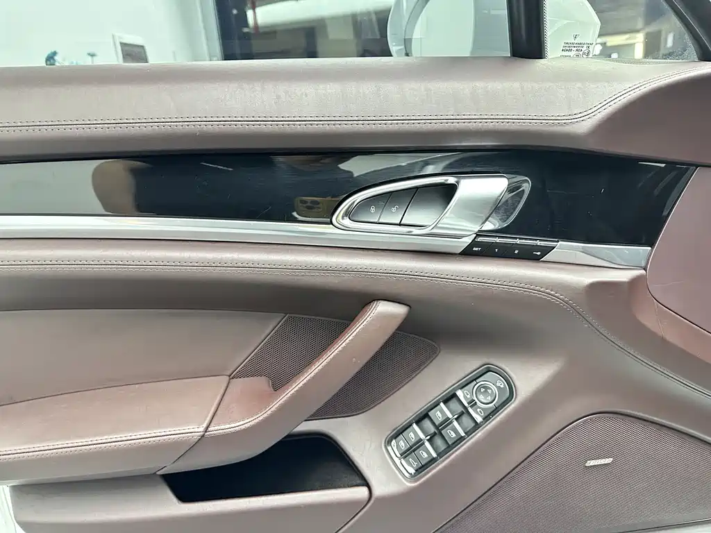 Porsche Panamera 2016 — фото 16