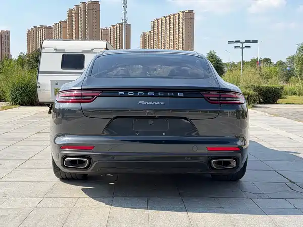 Porsche Panamera 2020