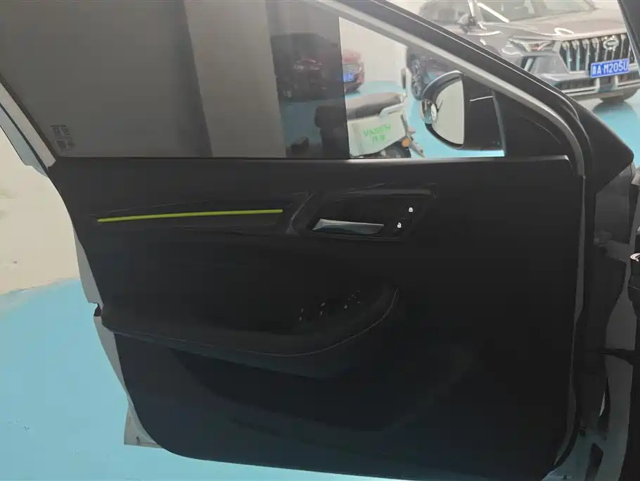 Roewe i5 2021