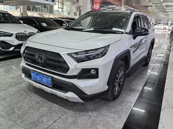 Toyota RAV4 2023