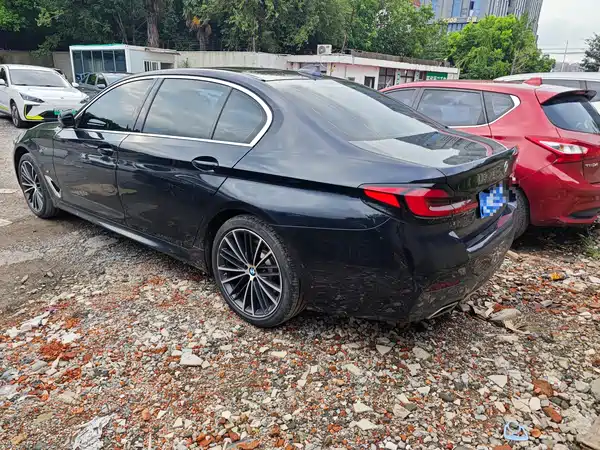 BMW 5 Series 2023