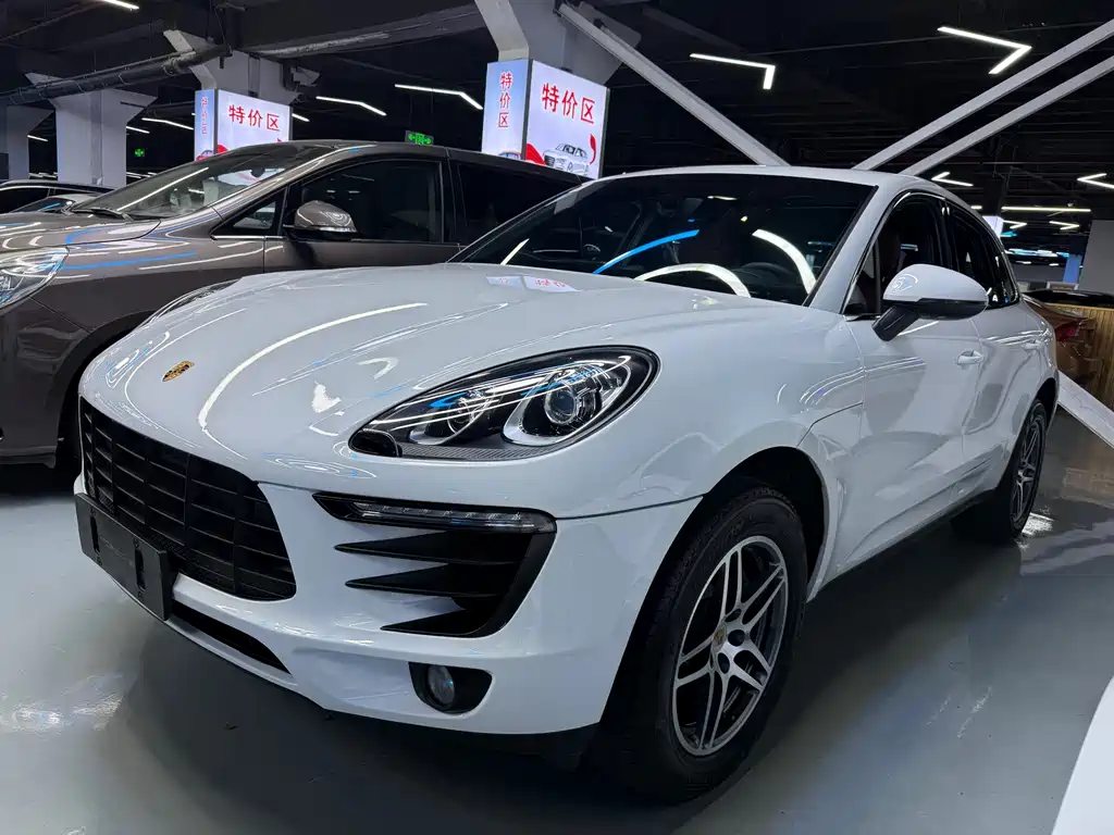 Porsche Macan 2015