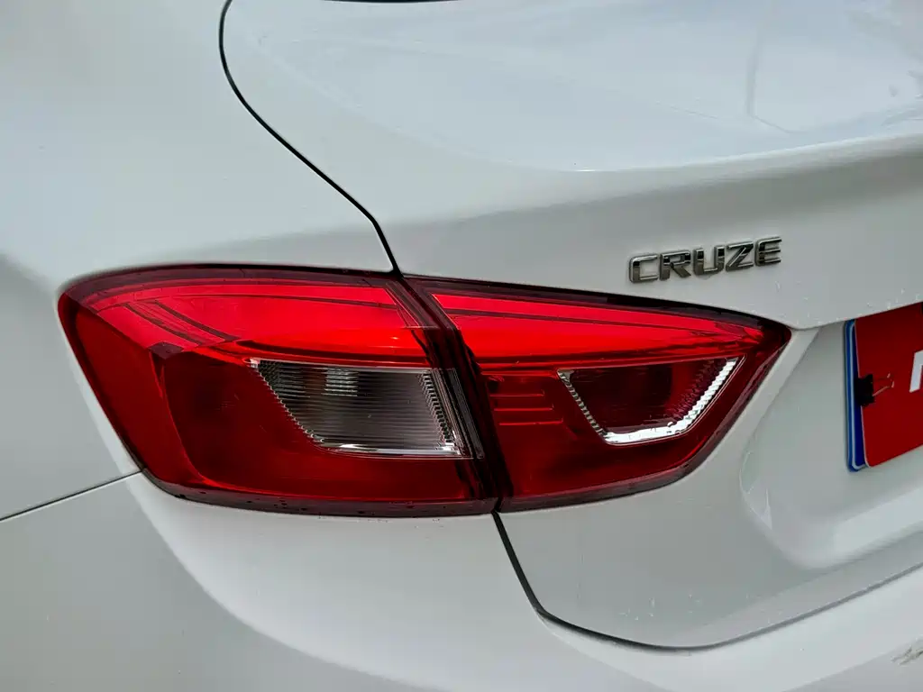 Chevrolet Cruze 2017 — фото 9