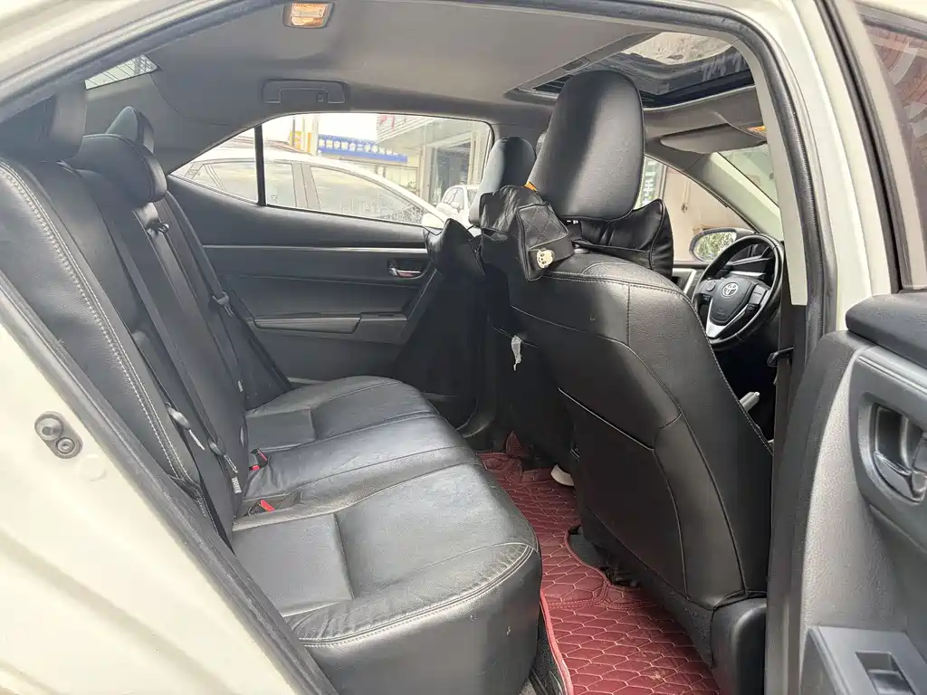 Toyota Corolla 2015