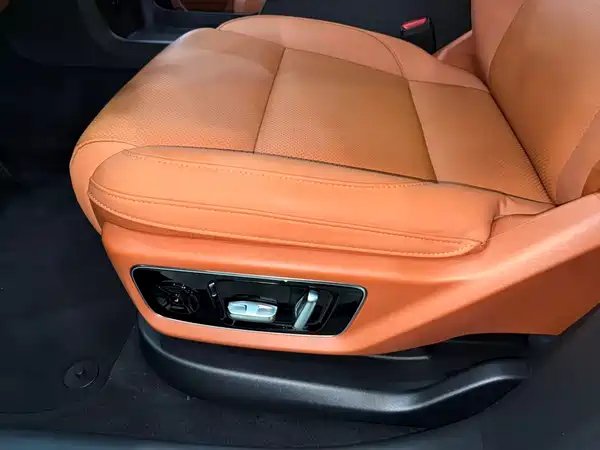 Li Auto L7 2025