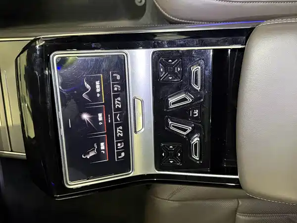 Audi A8 2021