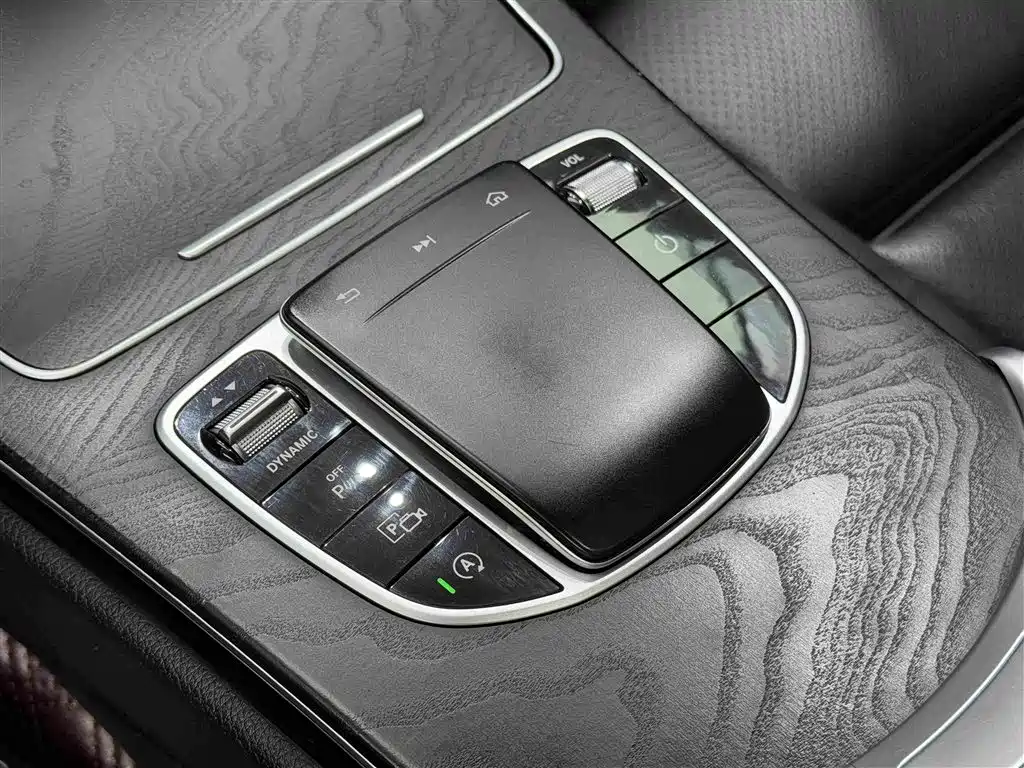 Mercedes-Benz C-Class 2019 — фото 8