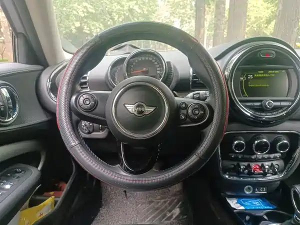 MINI Clubman 2016