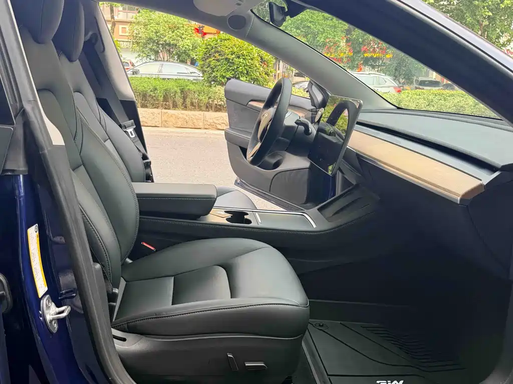 Tesla Model 3 2022 — фото 11