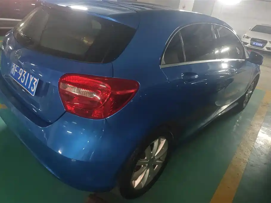 Mercedes-Benz A-Class 2014