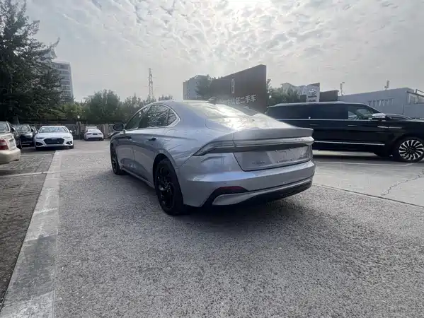 Lincoln Z 2024