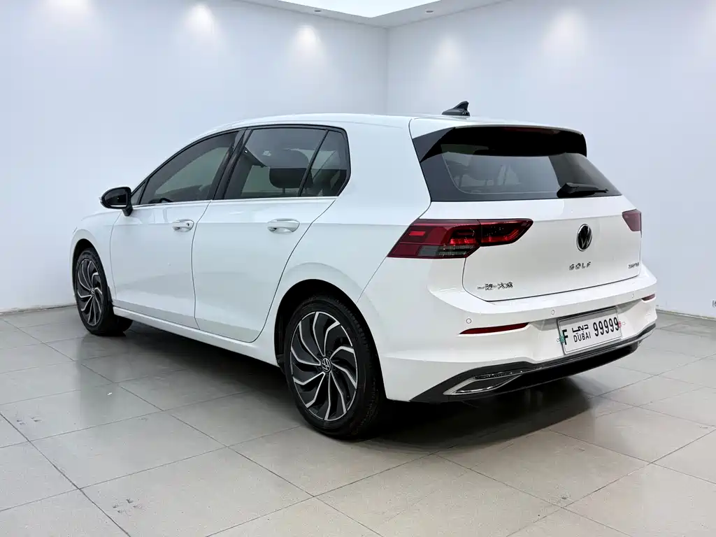 Volkswagen Golf 2021