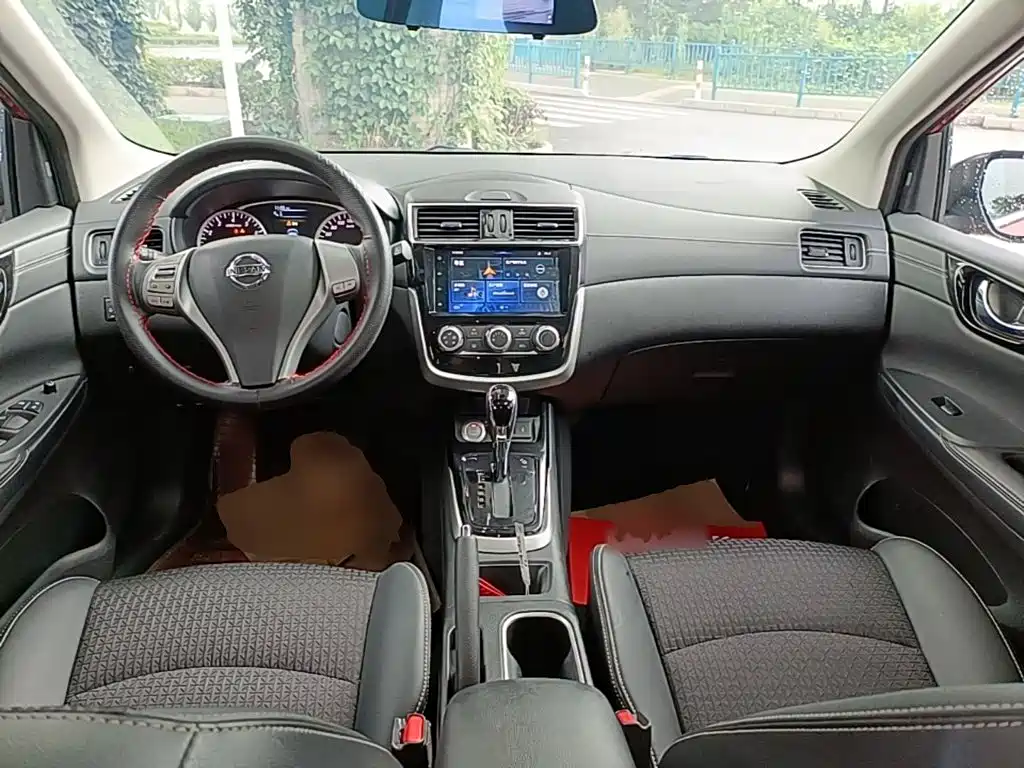 Nissan Tiida 2019 — фото 10