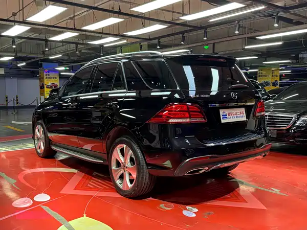 Mercedes-Benz GLE 2018