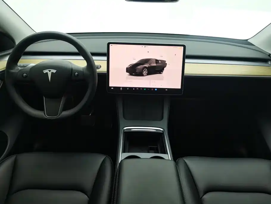 Tesla Model Y 2022 — фото 12