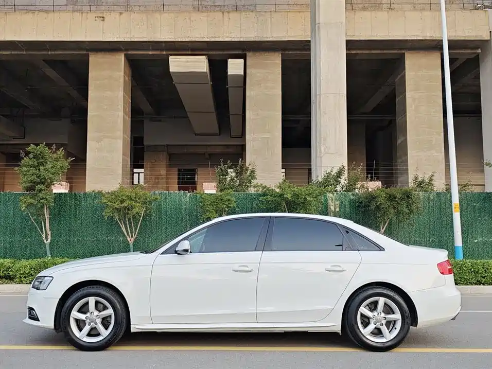 Audi A4L 2013