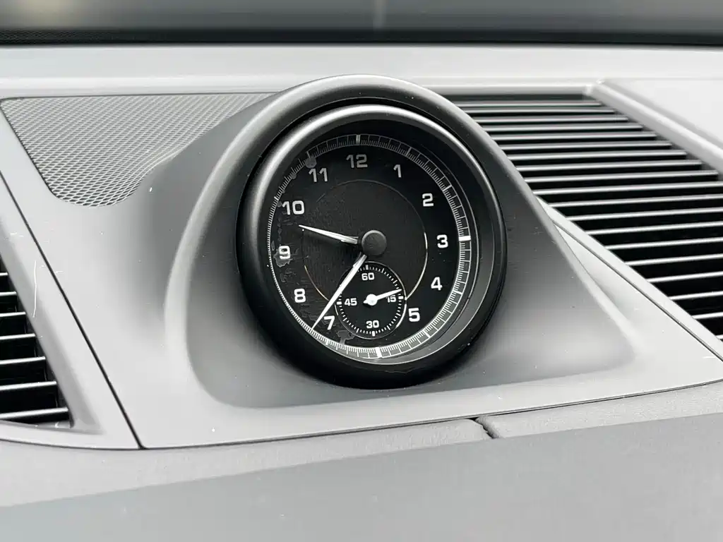 Porsche Macan 2025 — фото 11