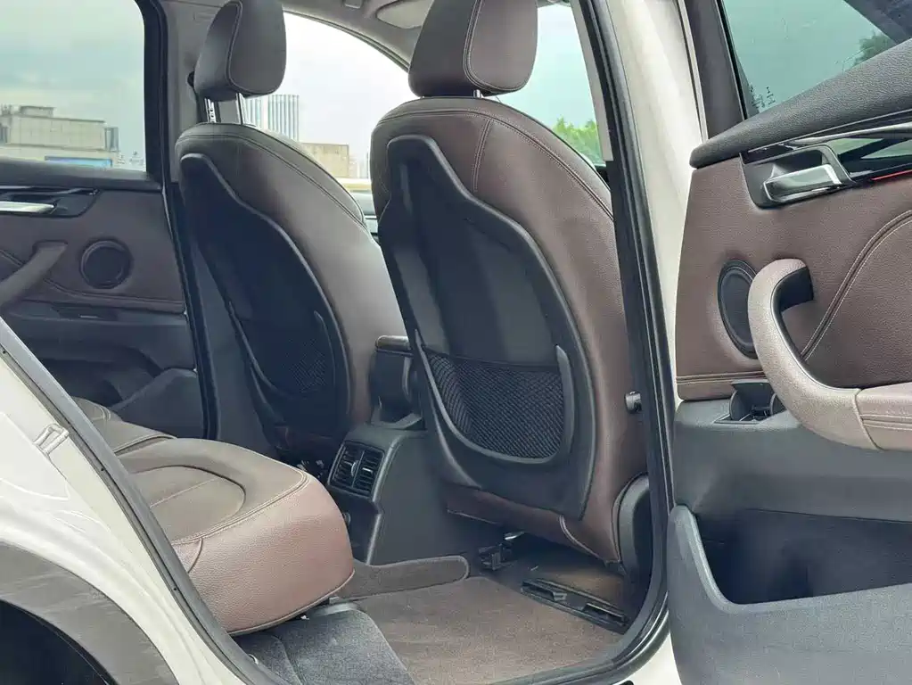 BMW X1 New Energy 2018 — фото 13