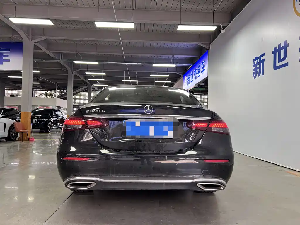 Mercedes-Benz E-Class 2023