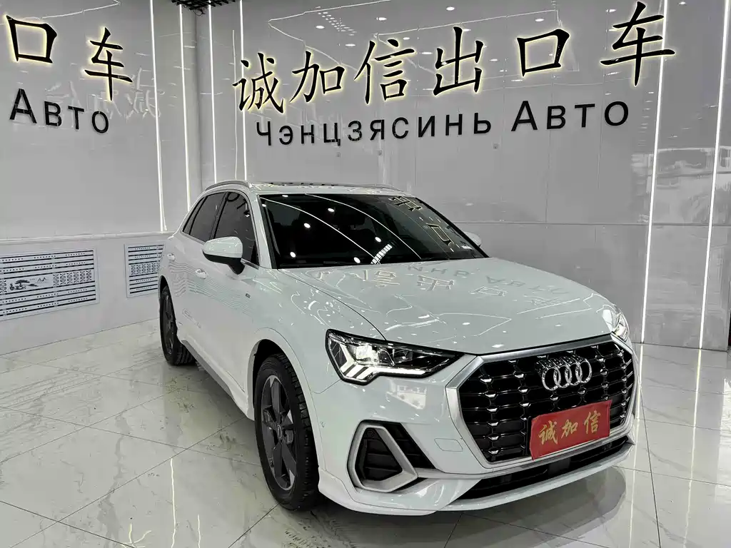 Audi Q3 2022 — фото 3