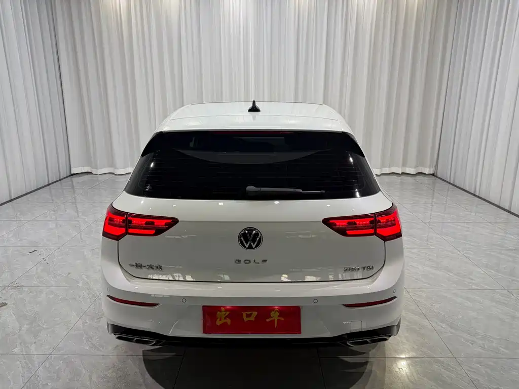 Volkswagen Golf 2024
