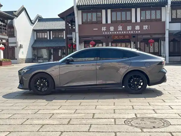 Changan UNI-V 2022
