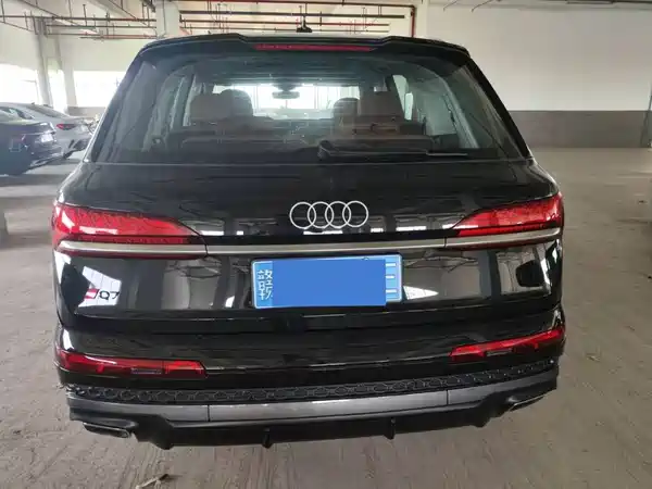 Audi Q7 2025