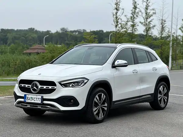Mercedes-Benz GLA 2020