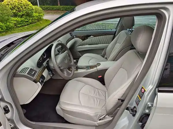 Mercedes-Benz E-Class 2008