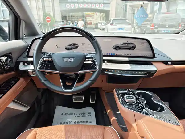 Cadillac IQ Aoge 2024