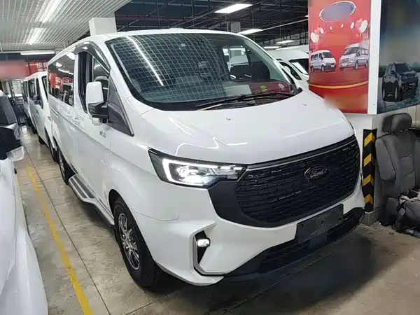 Ford Transit 2025