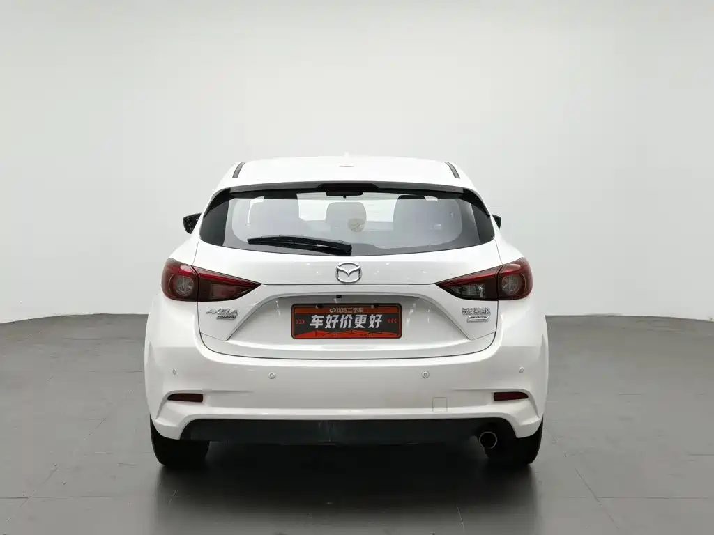 Mazda 3 Axela 2017 — фото 4