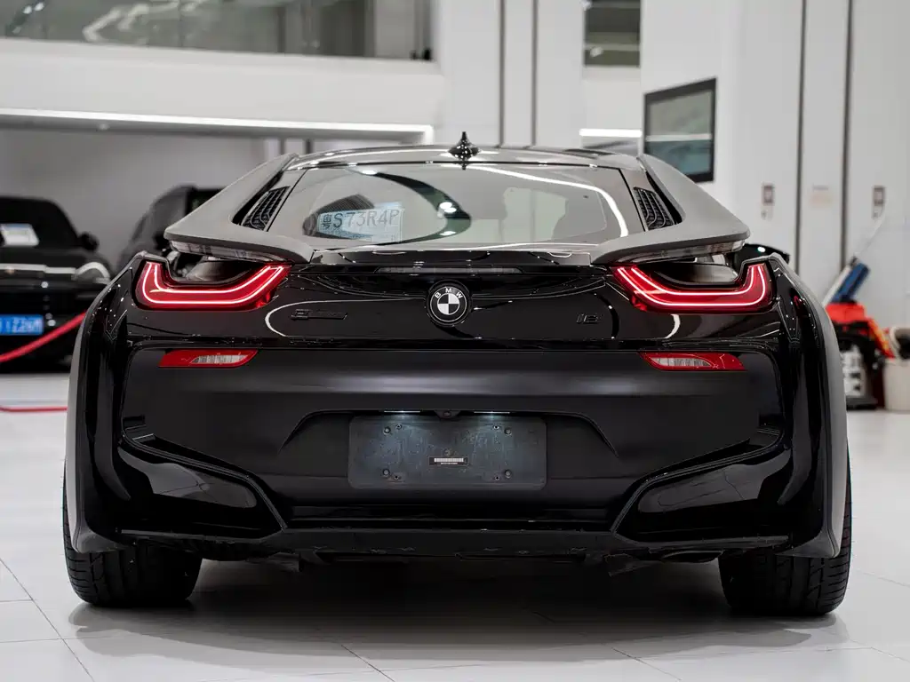BMW i8 2018 — фото 12