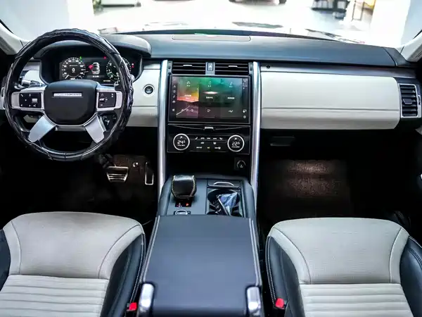 Land Rover Discovery 2021