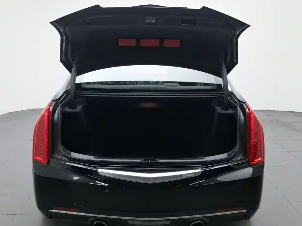 Cadillac ATS-L 2018 — фото 16