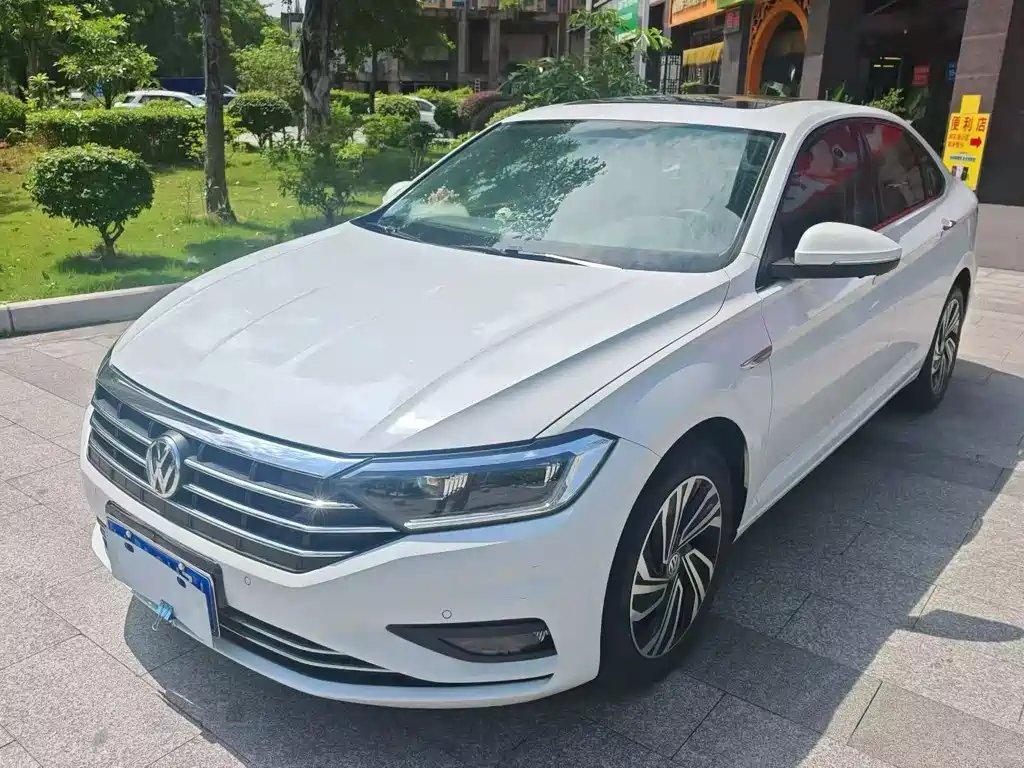 Volkswagen Sagitar 2022