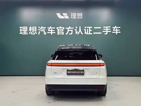 Li Auto i6 2025