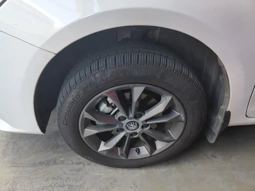 BYD Qin NEV 2022 — фото 23