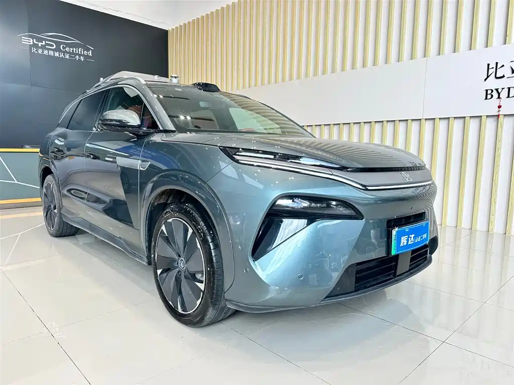 BYD Tang L 2025