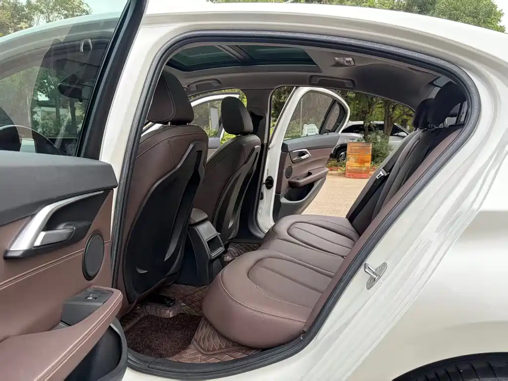 BMW 1 Series 2019