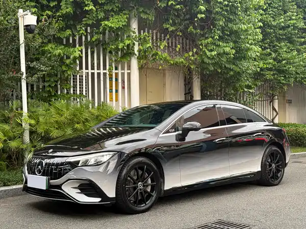 Mercedes-Benz EQE 2024