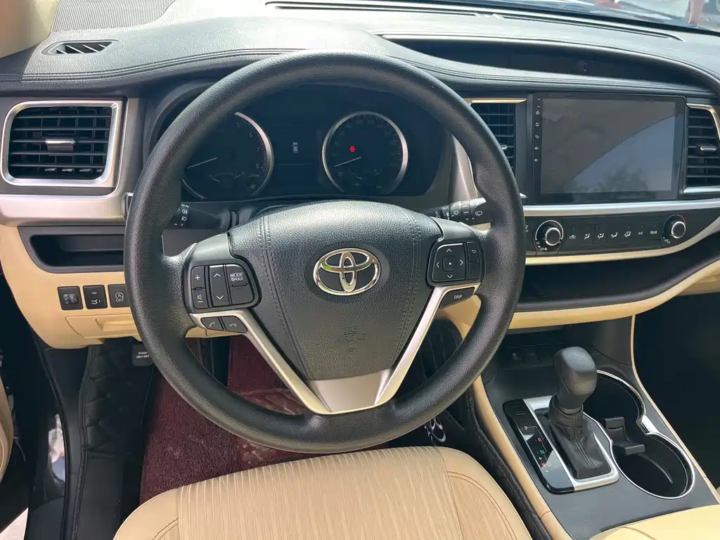 Toyota Highlander 2019 — фото 8