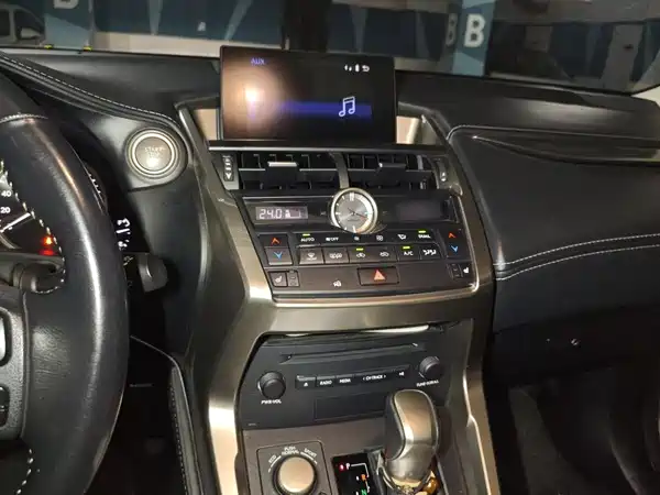 Lexus NX 2015