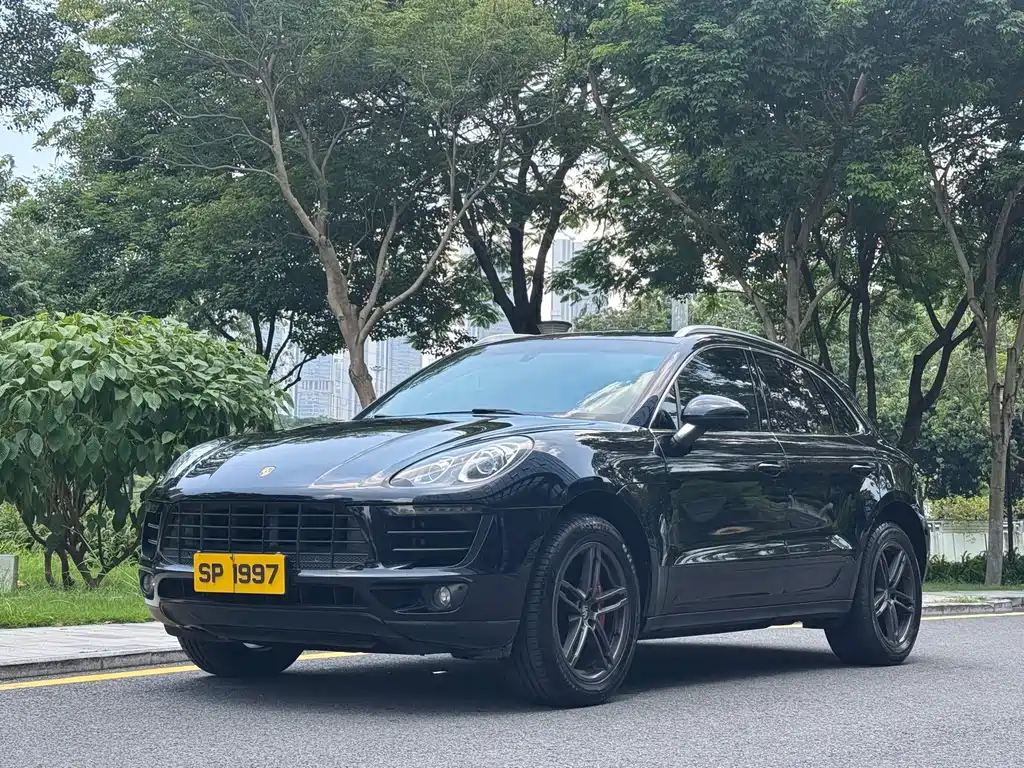 Porsche Macan 2015 — фото 1