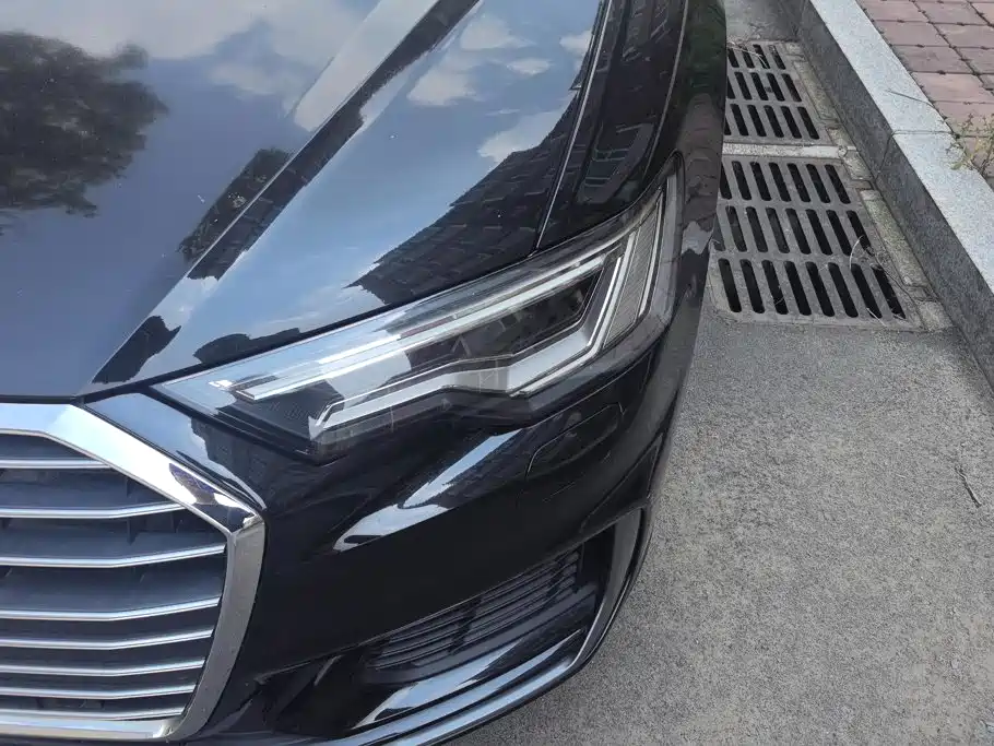 Audi A6L 2021